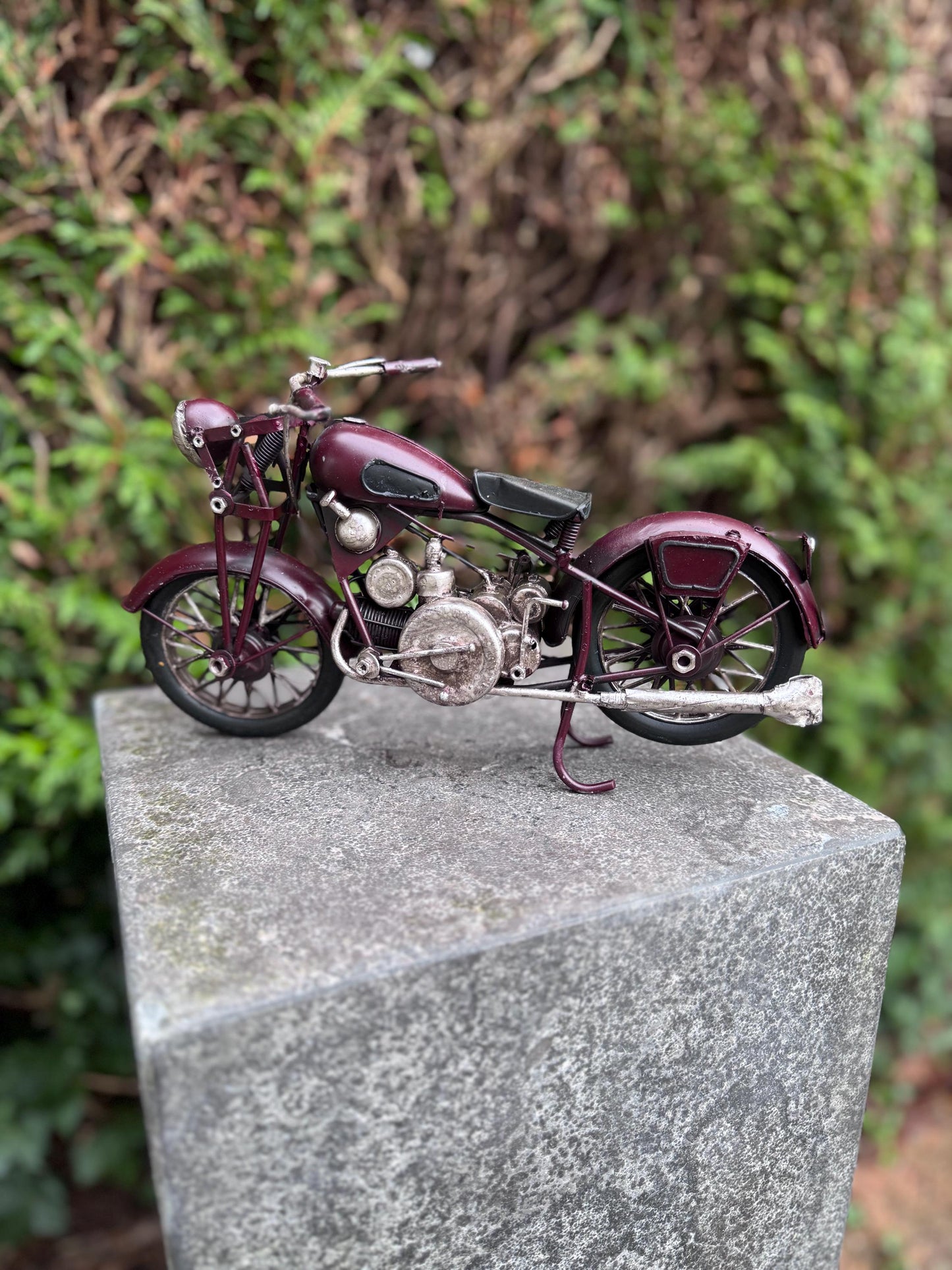Classic Motorcycle – Iron Sculpture. 16x12x27cm - 0.4Kg