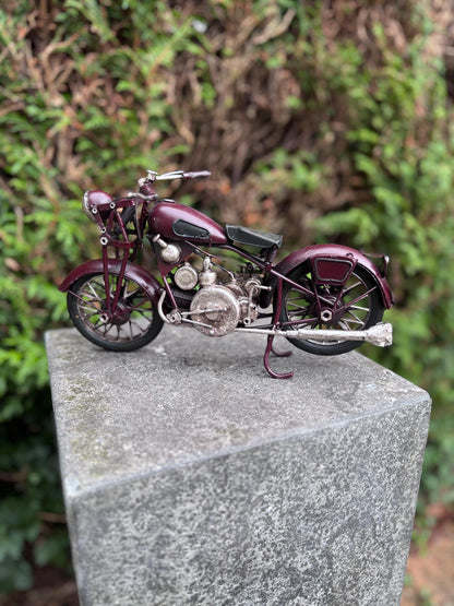 Classic Motorcycle – Iron Sculpture. 16x12x27cm - 0.4Kg