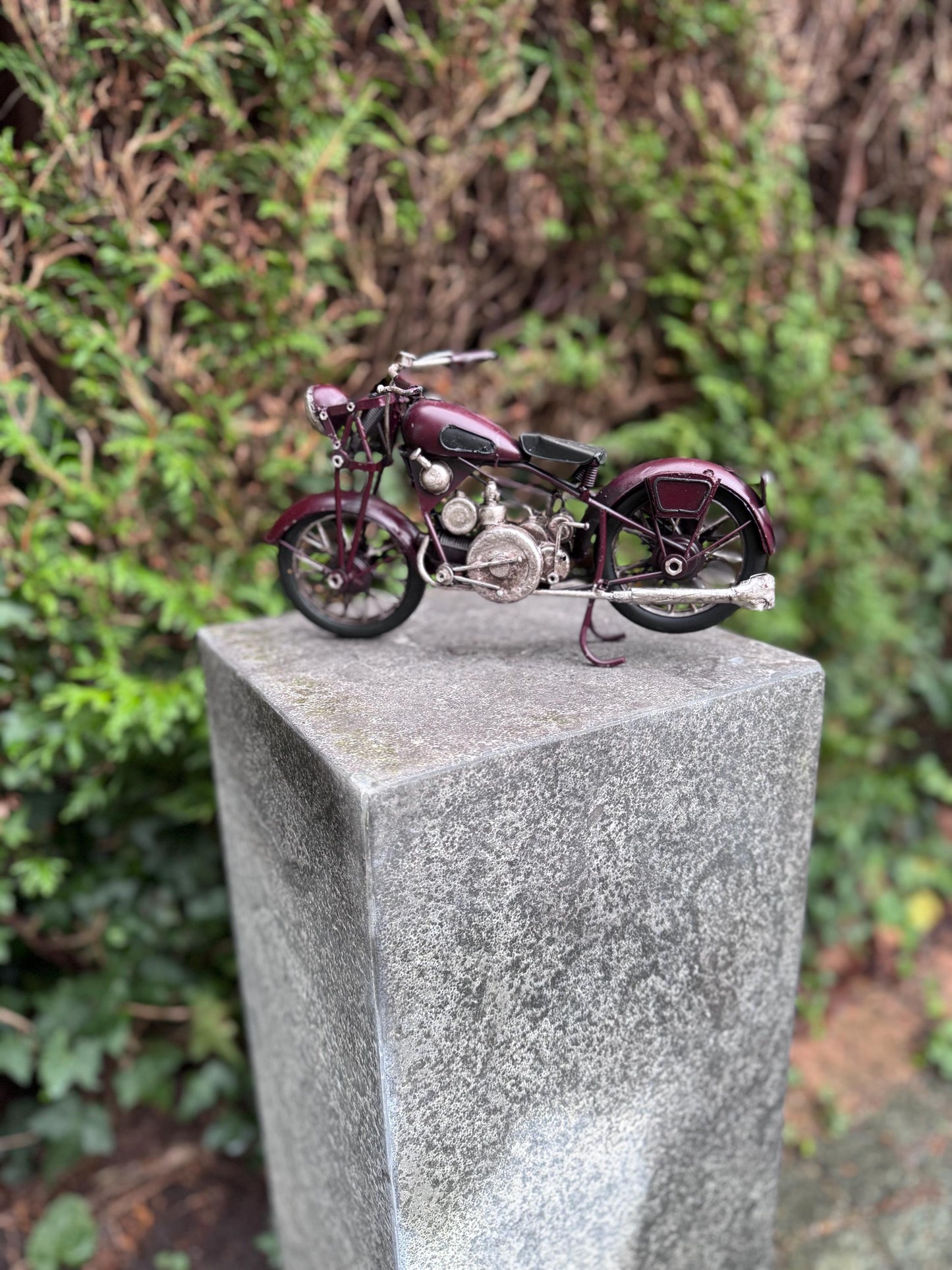 Classic Motorcycle – Iron Sculpture. 16x12x27cm - 0.4Kg